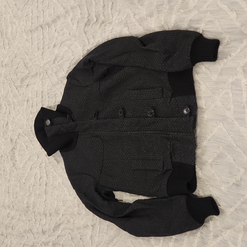 Beautiful gray and black wool French Connection button down/zipper coat size 8!